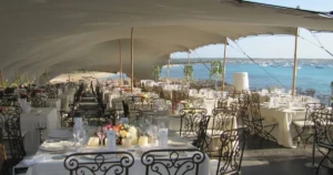 Lee más sobre el artículo Por qué los wedding planners confían en carpas beduinas profesionales en Mallorca